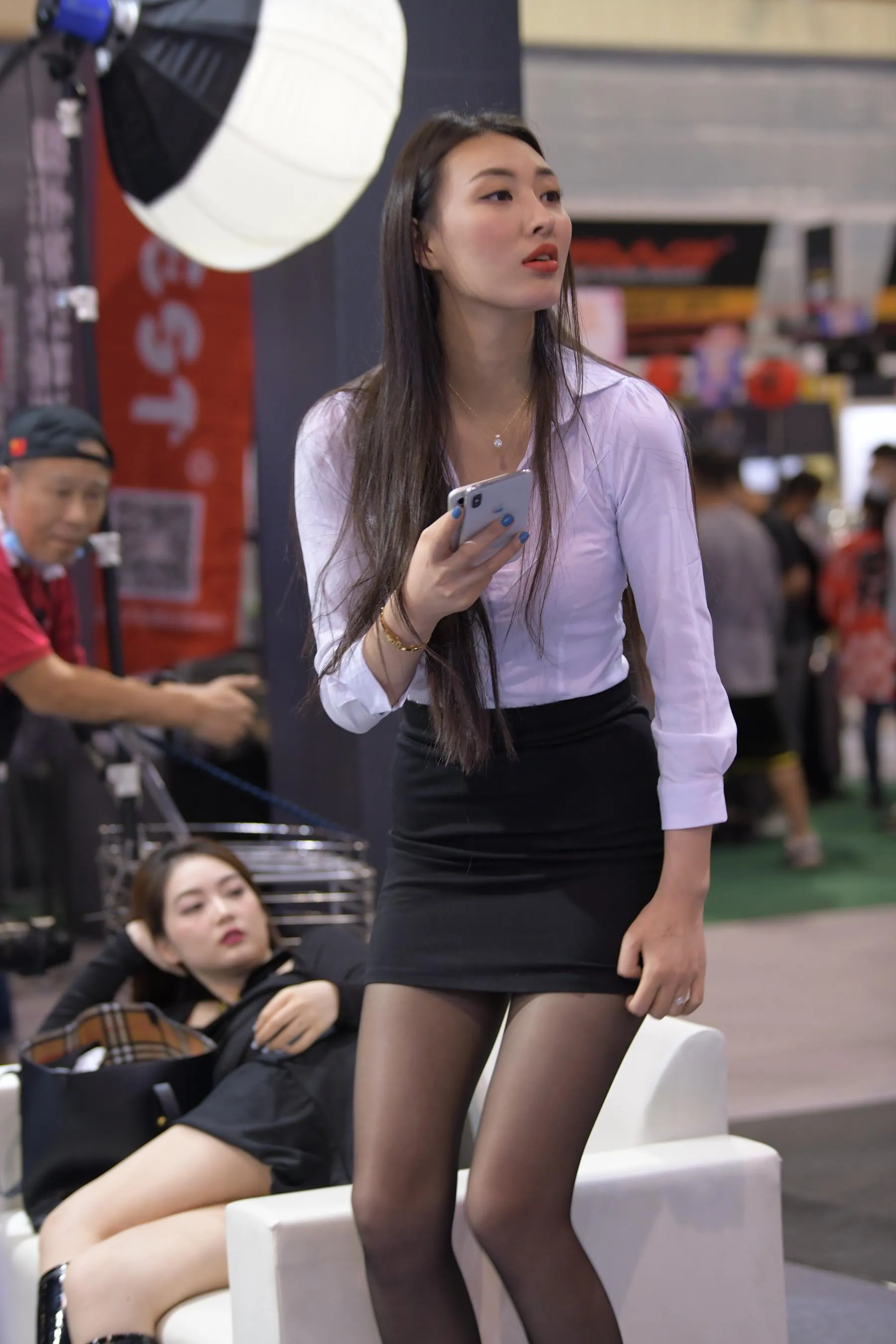 魔镜街拍 NO.171  黑丝展会模特 [179P]插图3